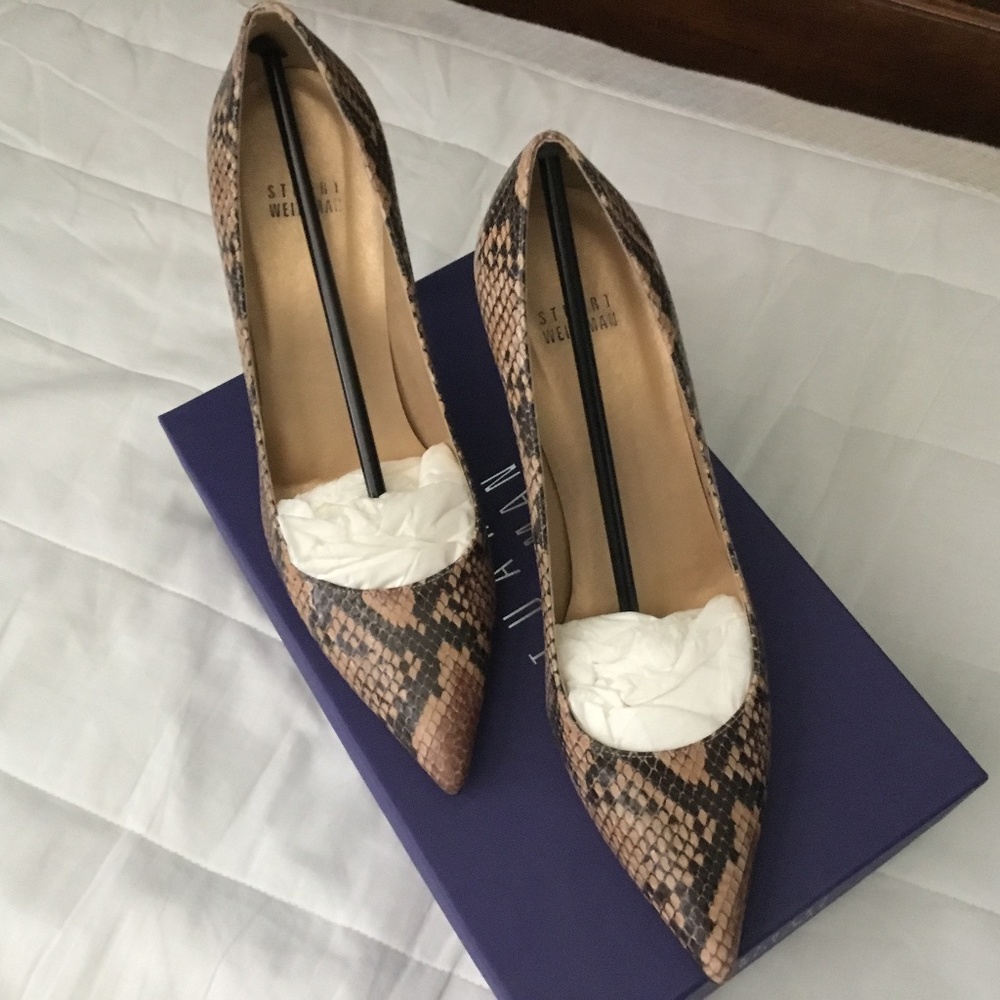 Stuart Weitzman  Python Printed Pumps